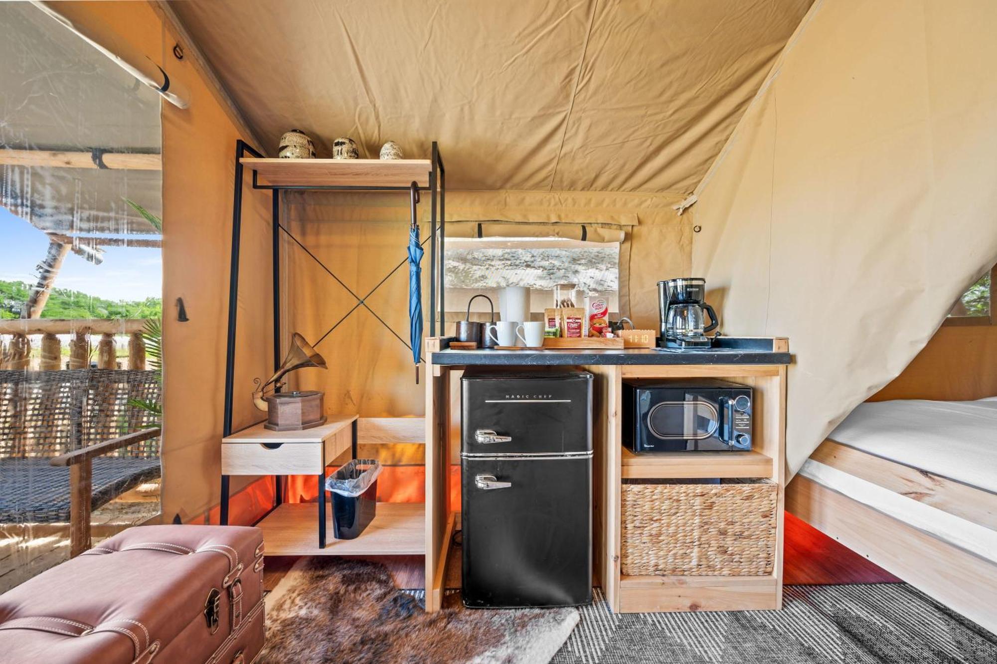 The Lodges At Eden Reserve - Safari Tents 威廉斯敦 外观 照片